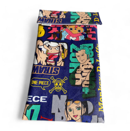 Portabocadillos Impermeable con Estampado de One Piece - Azul Marino y Granate