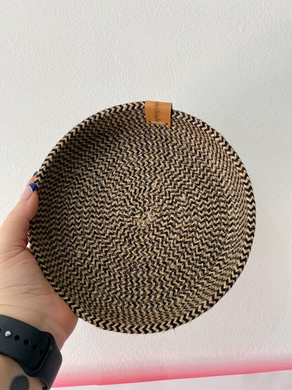 Cesta redonda de cuerda, detalle del borde